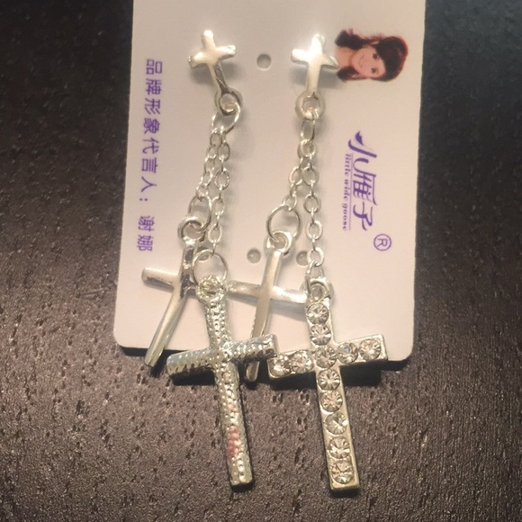 Earring - Picture 2 of 2