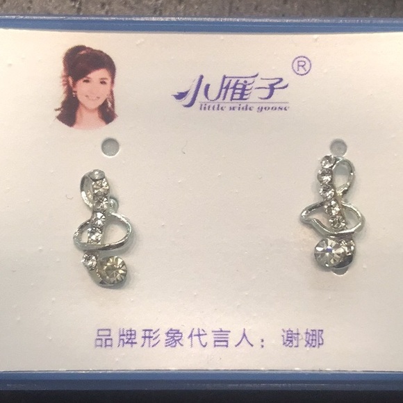 Earring - Picture 2 of 2