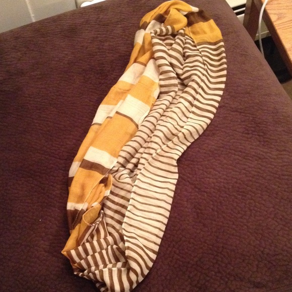 Infinity Scarf - Picture 2 of 2