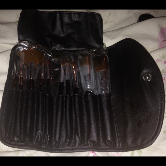 bella'pierre cosmetics brush set - Picture 3 of 4