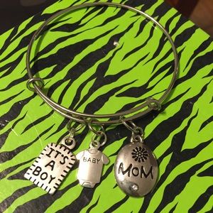 Cute expandable bangle bracelet