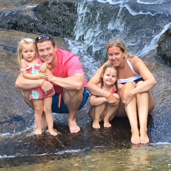 Meet your Posher, Julie - Picture 3 of 4