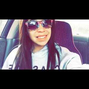 Meet your Posher, Leigha