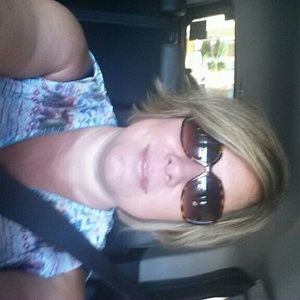 Meet your Posher, Deanna