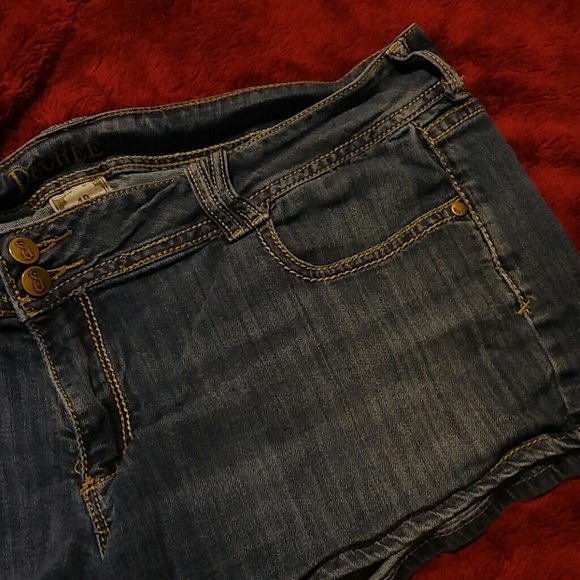 Jean short shorts