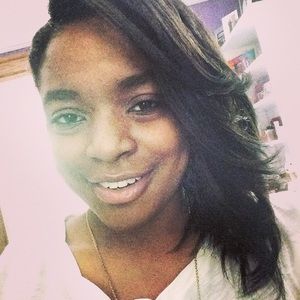 Meet your Posher, Charline