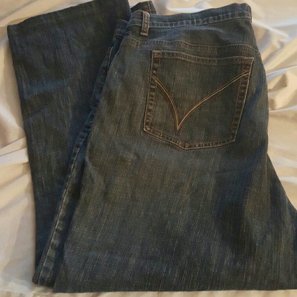 Venezia's bootcut long jeans