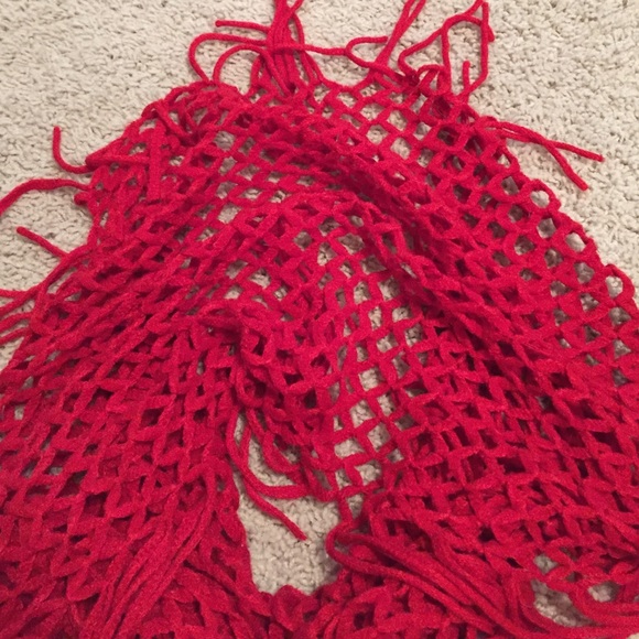 Soft, netted circle scarf - Picture 2 of 2
