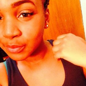 Meet your Posher, Artesha