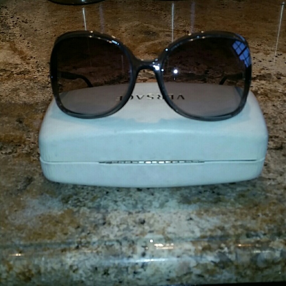Versace Grey w Black sunglasses