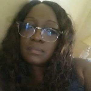 Meet your Posher, Sandy