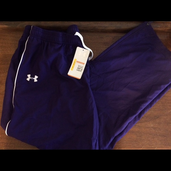 Under Armour Pants - FINAL SALE! 💕 advance woven pant purple