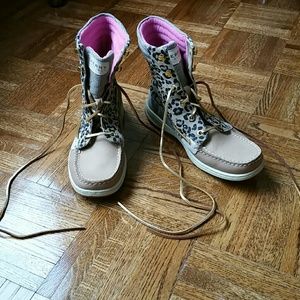 Sperry Top Sider Cheetah print ankle boots