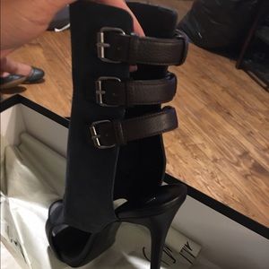 Giuseppe zanotti fall/Winter open toe bootie