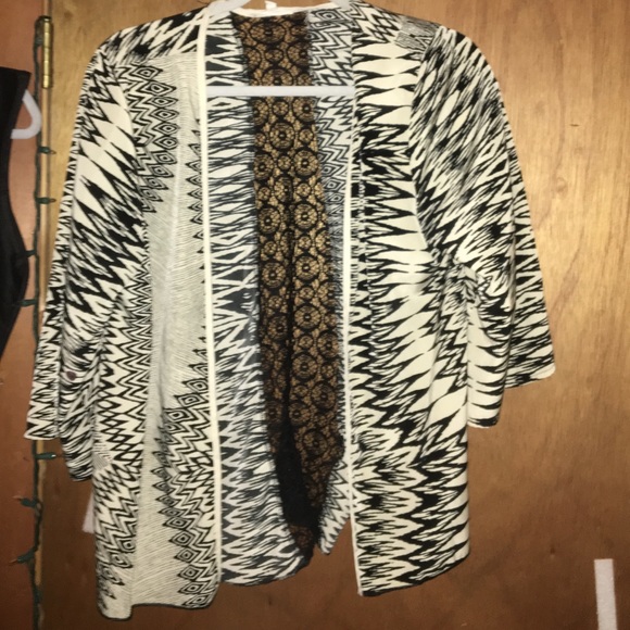 Black & Tan Pattern Cardigan/Throwover
