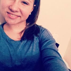 Meet your Posher, Mia