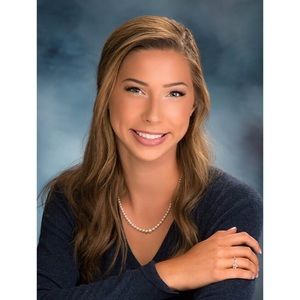 Meet your Posher, Caysey