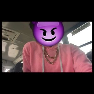 Meet your Posher, Chey