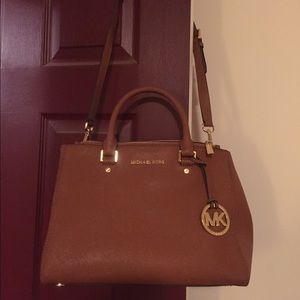 Michael Kors Sutton Suffaino Tote