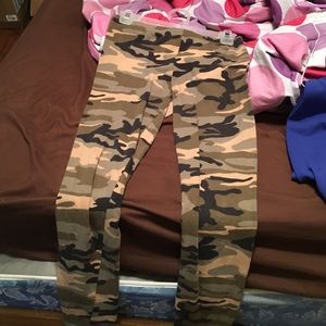 Camouflage leggings💚
