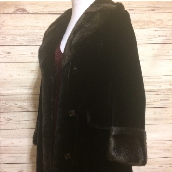 Vintage Jackets & Blazers - Vintage Faux Fur Coat