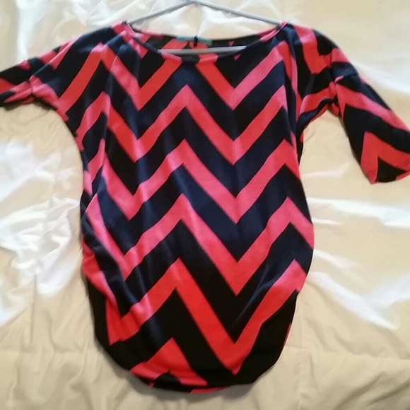 3/4 sleeve top size small