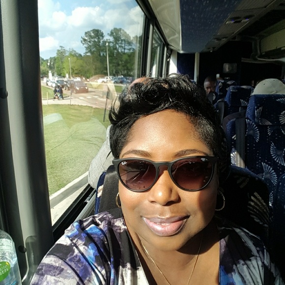 Meet your Posher, Tomeka - Picture 4 of 4