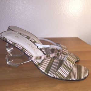 Ramon Tenza heart shaped