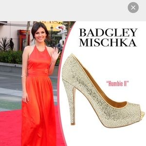 Badgley Mischka Humbie II. Box Included!