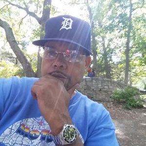 Meet your Posher, Lawyer