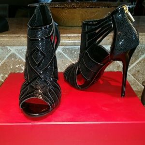 Charles Jourdan "Carrie" patent leather sandal