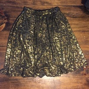 Lularoe Madison skirt XS gold/black