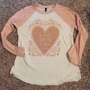 Size small baseball tee style Nwot