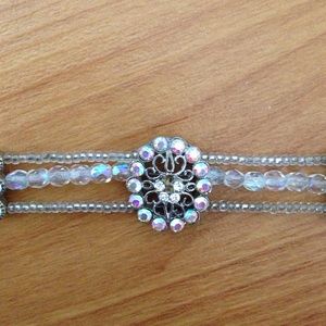 Crystal choker