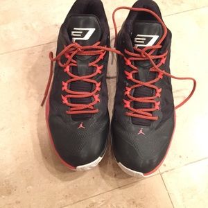 I'm selling Chris Paul's (cp3) shoes worn once
