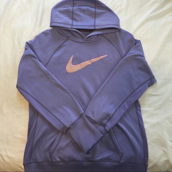 Nike Sweaters - Nike therma-fit sweatshirt