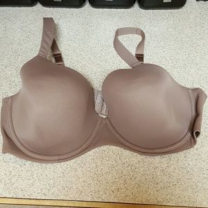 Grayish/brownish bra