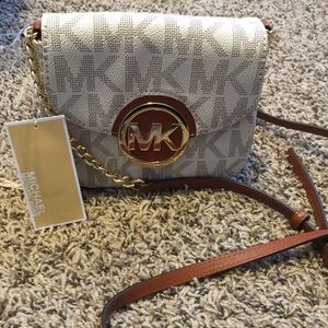 Michael Kors Fulton crossbody
