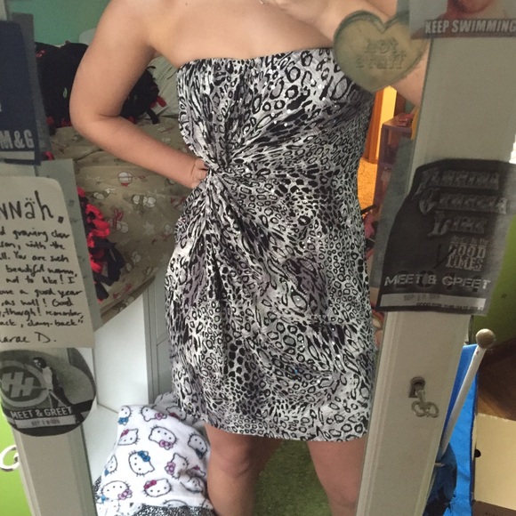 Leopard sequin formal dress - Picture 3 of 3