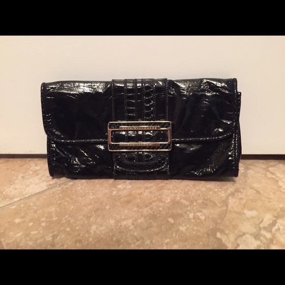 Black clutch