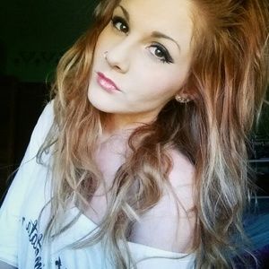 Meet your Posher, Raquel