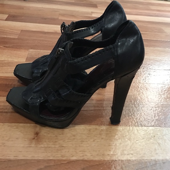 Black leather zip up heels❤️❤️❤️ - Picture 2 of 3
