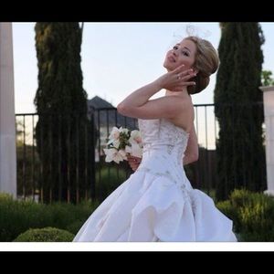 Wedding dress