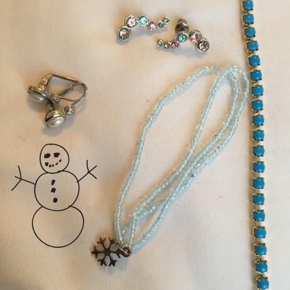 Bundle of jewelry