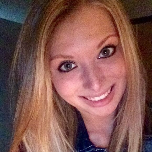 Meet your Posher, Dani - Picture 1 of 1