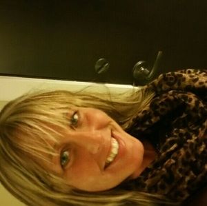 Meet your Posher, Andrea