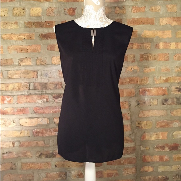 Calvin Klein Silky Top with Silver Bar Snap - Picture 1 of 4