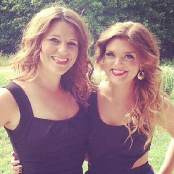 Meet your Posher, Holly