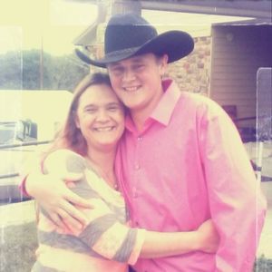 Meet your Posher, Connie