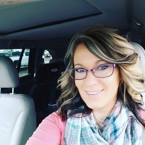 Meet your Posher, Lacey